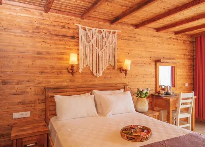 Manzara Non Alcoholic Family Hotell Öludeniz