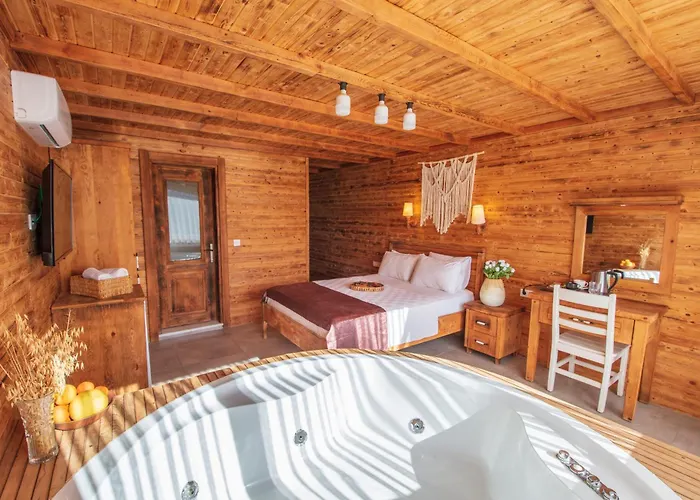 Manzara Non Alcoholic Family Hotell Öludeniz