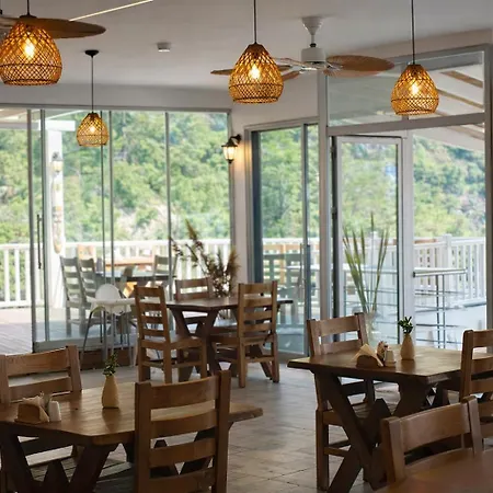 Manzara Non Alcoholic Family Hotel 3*