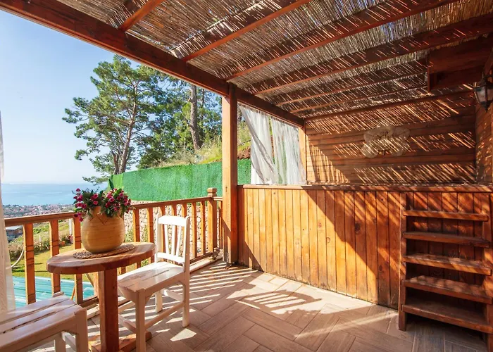 Manzara Non Alcoholic Family Hotel 3*