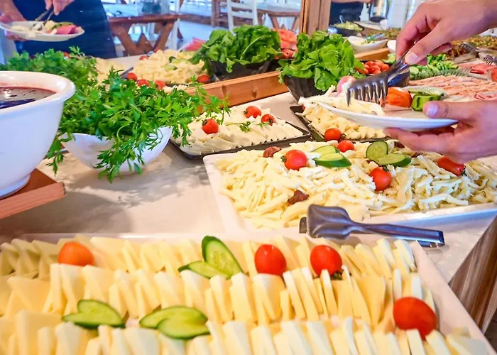 Manzara Non Alcoholic Family Hotel 3*